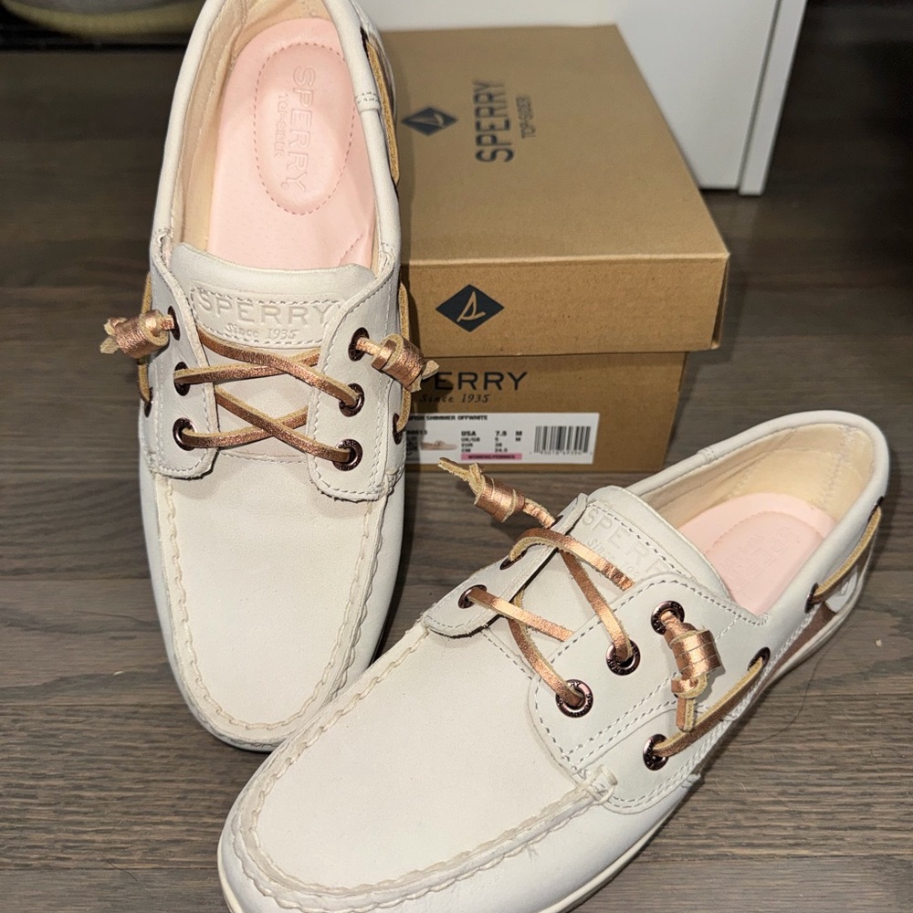 Sperry Women's Cream Loafers